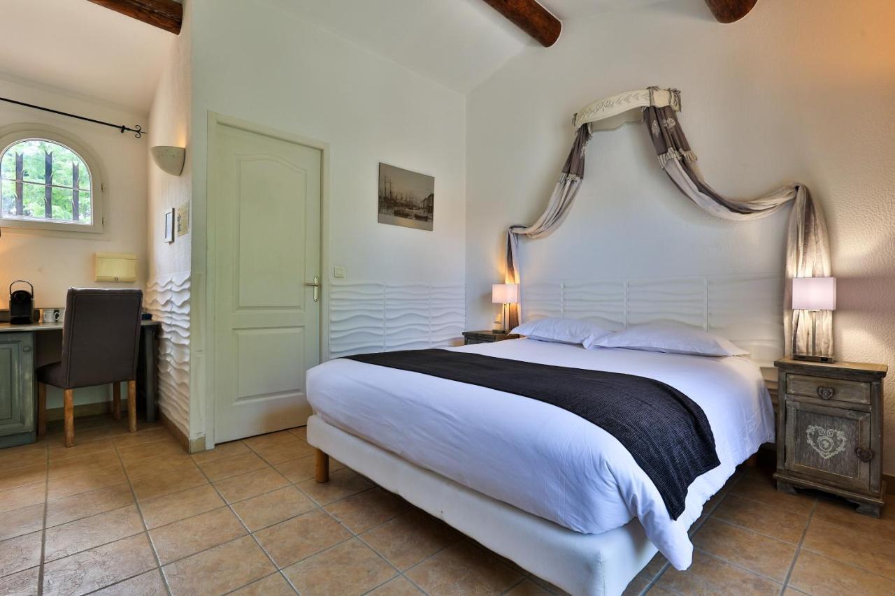Logis Hotel & Spa Dejeunez Sous L'Arbre Rousset  Dış mekan fotoğraf